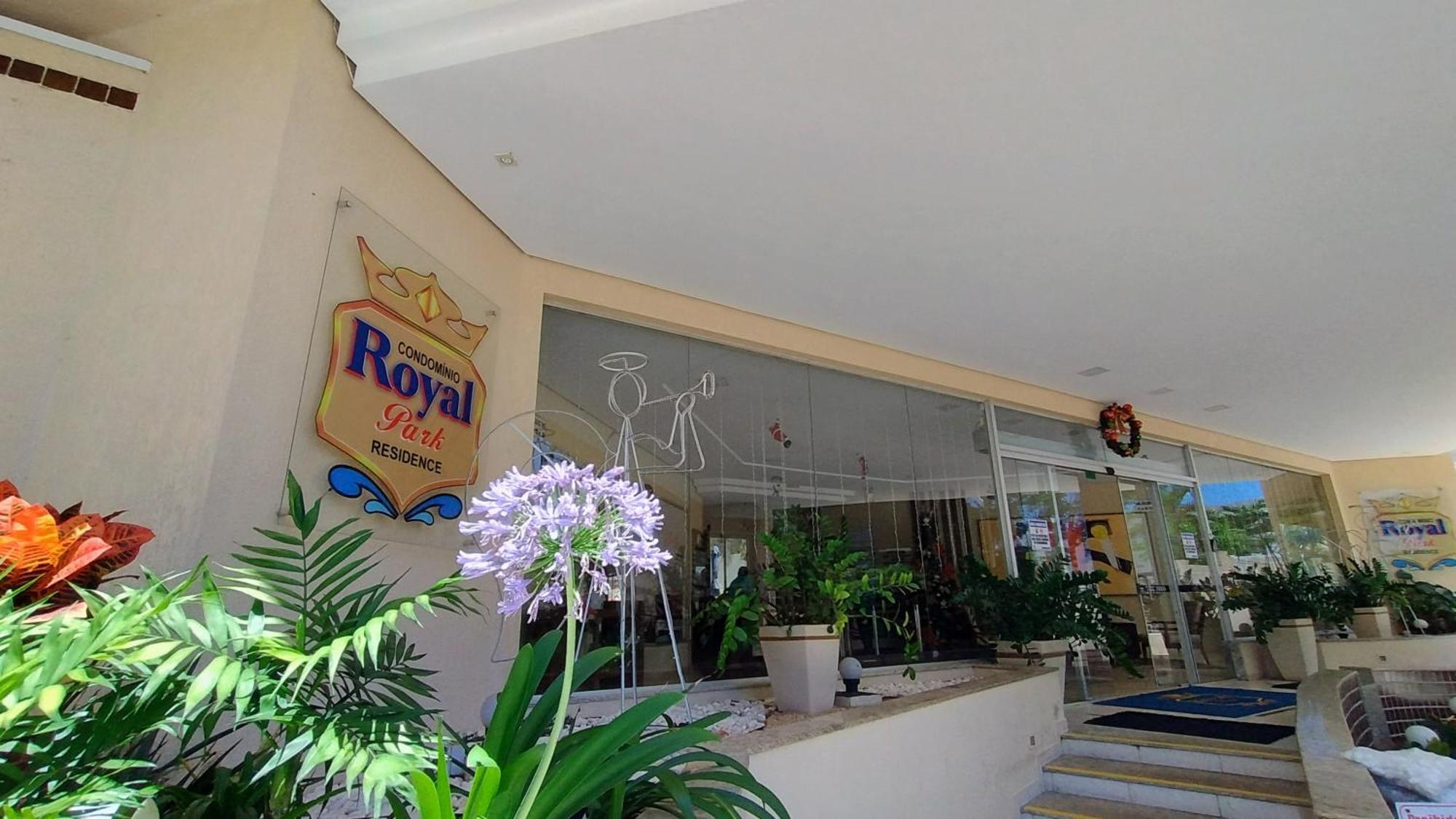 Royal Park - Achei Ferias - Com Roupa De Cama Caldas Novas